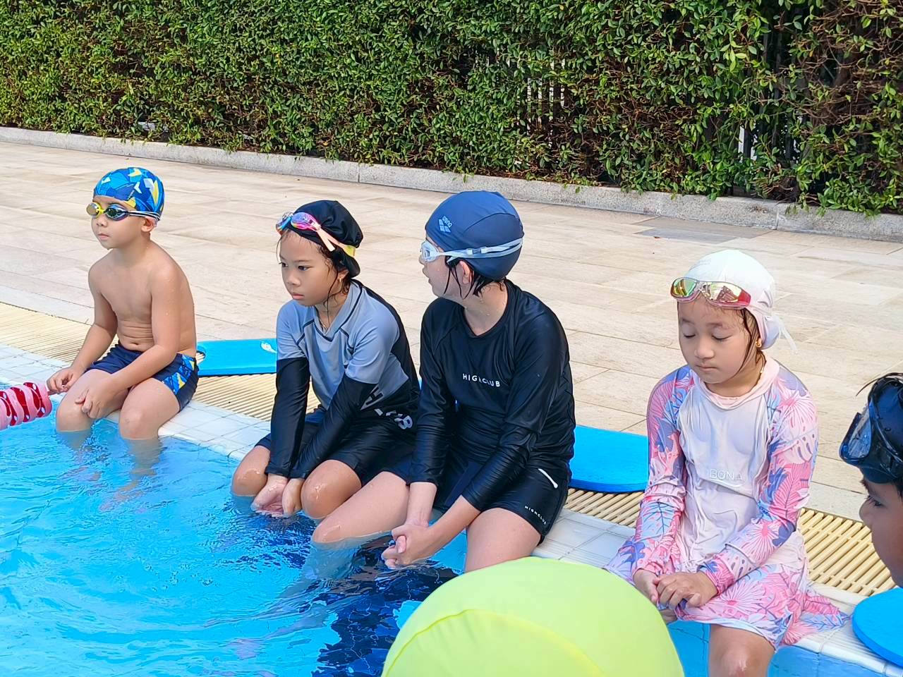 Pool 2